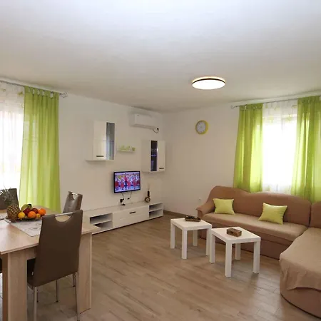 Apartmán In - Insel Krk 26753 *
